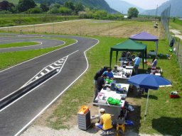 nuova_pista_auto_r_c_2009_4_20141018_1144337017